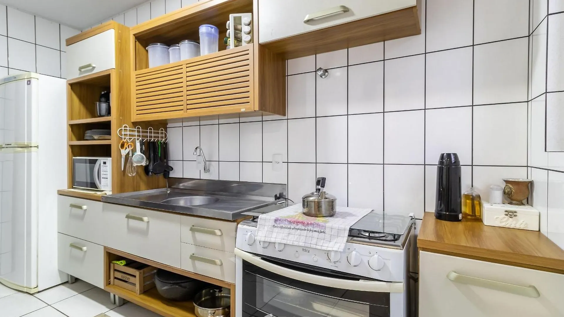 Apartamento Apto C/ Churrasq. A 300M Da Praia Itapema Mln701